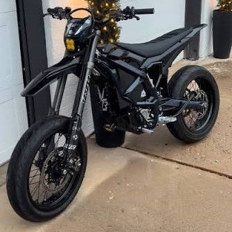 electric dirt bike